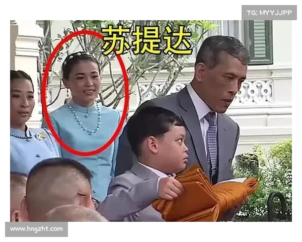 西拉米近照曝光引关注,苏提达王后颜值依旧完胜!(苏提达和西拉米合影) 西拉米近照曝光引关注,苏提达王后颜值依旧完胜!(苏提达和西拉米合影)